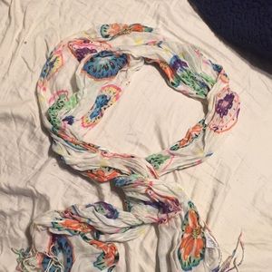 Disney scarf gently used